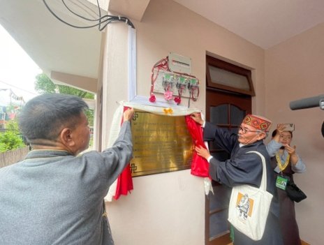 司政邊巴次仁首度訪問庫魯馬納里藏人社區