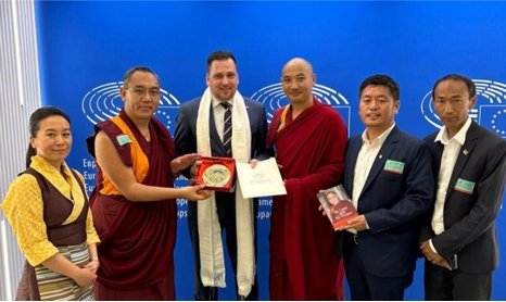 CTA-西藏人民議會代表團在歐洲展開遊說活動