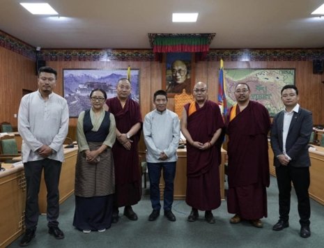 CTA-西藏前知名政治犯頓珠旺青訪問西藏人民議會