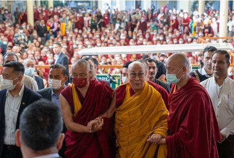 VOT-達賴喇嘛向台灣信眾為主的各方信眾傳授“四臂觀音灌頂”
