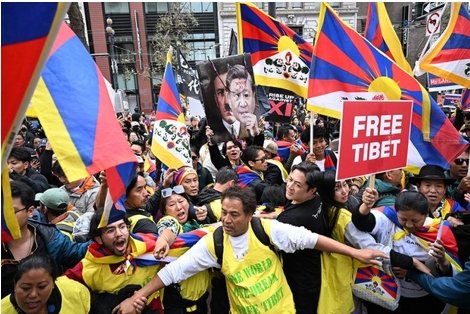 RFA專欄 | 報導者時間：一起站在習近平面前--香港、維吾爾、西藏、中國海外青年的結盟嘗試和挑戰