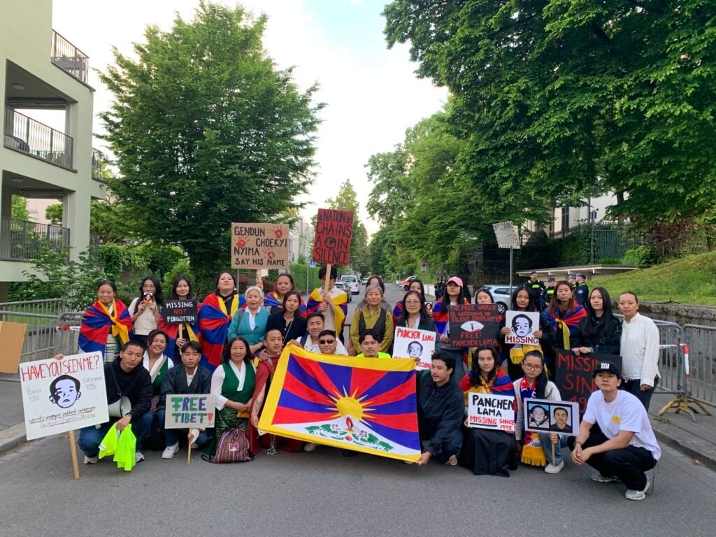 苏黎世藏人纪念第十一世班禅喇嘛被迫失踪 30 周年