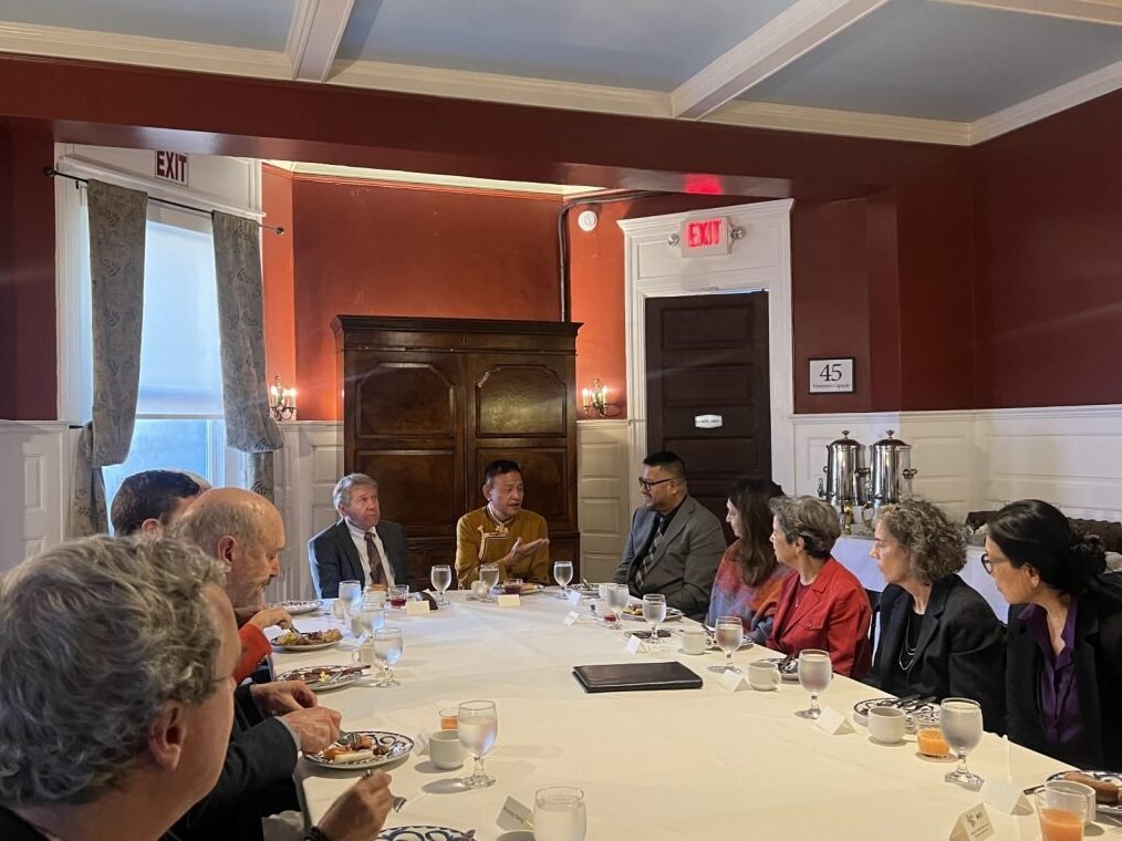 司政邊巴次仁在華盛頓特區會晤歷任美國西藏問題特別協調員