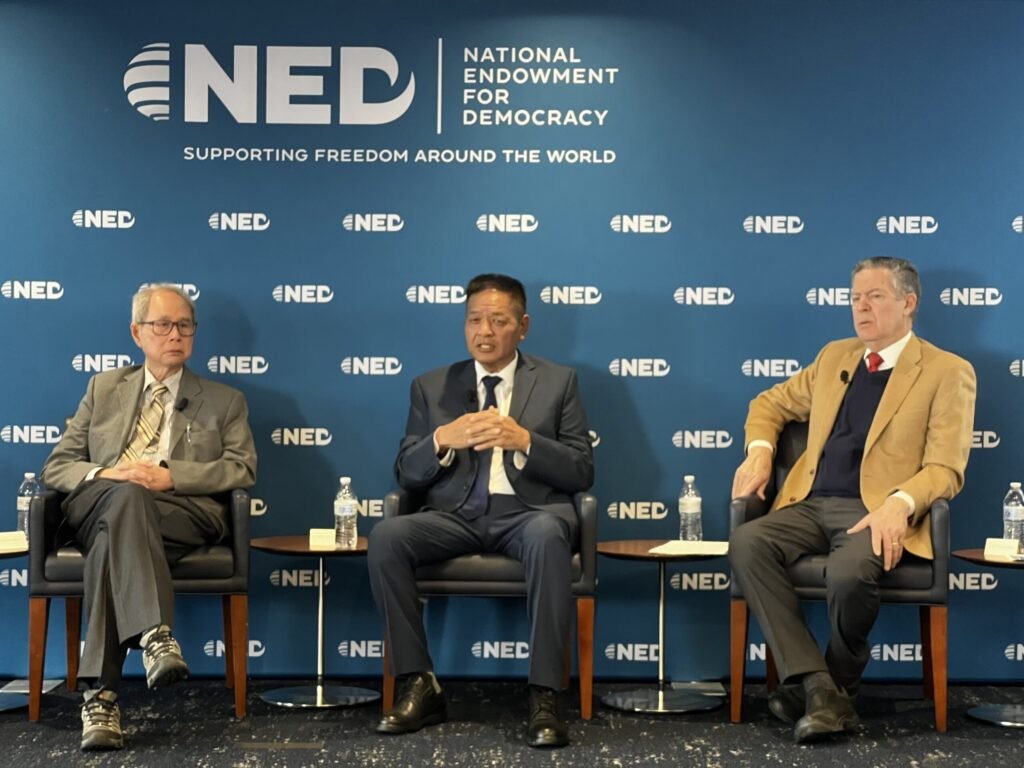 《西藏自古以來就不是中國的一部分》英文版問世 司政高度評價作者用中國官方史料反駁虛假敘事