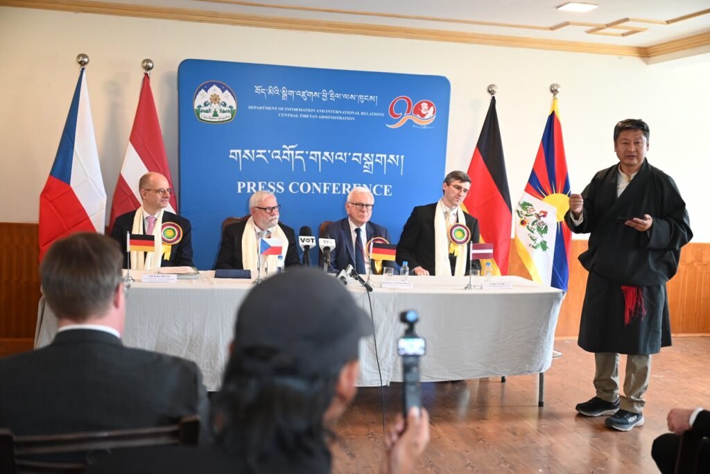 國際代表團在圖伯特抗暴紀念日重申對圖伯特事業的支持